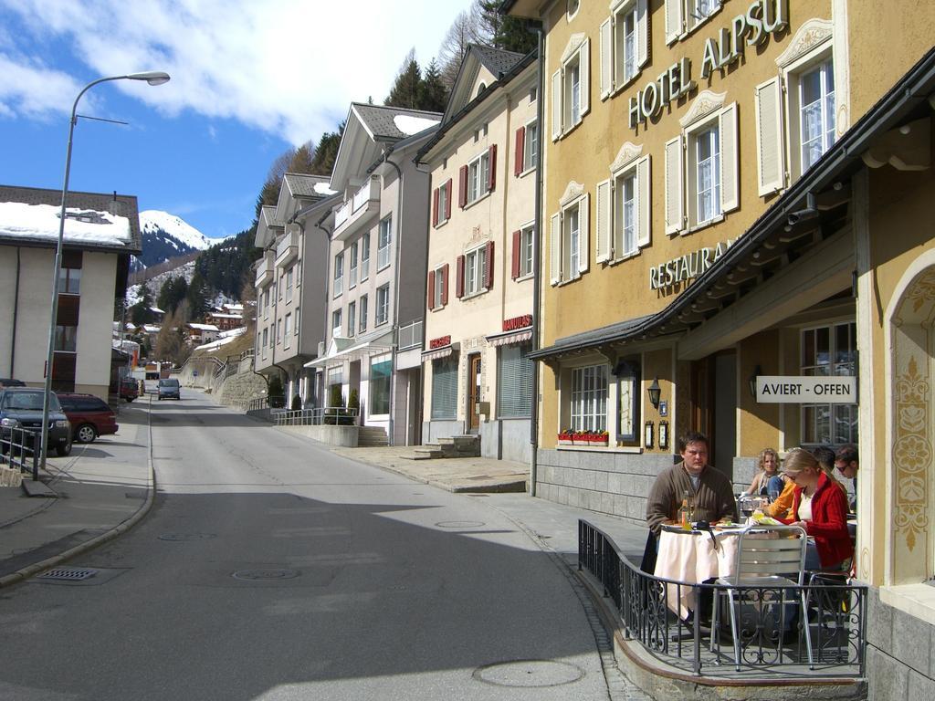 In * Disentis
